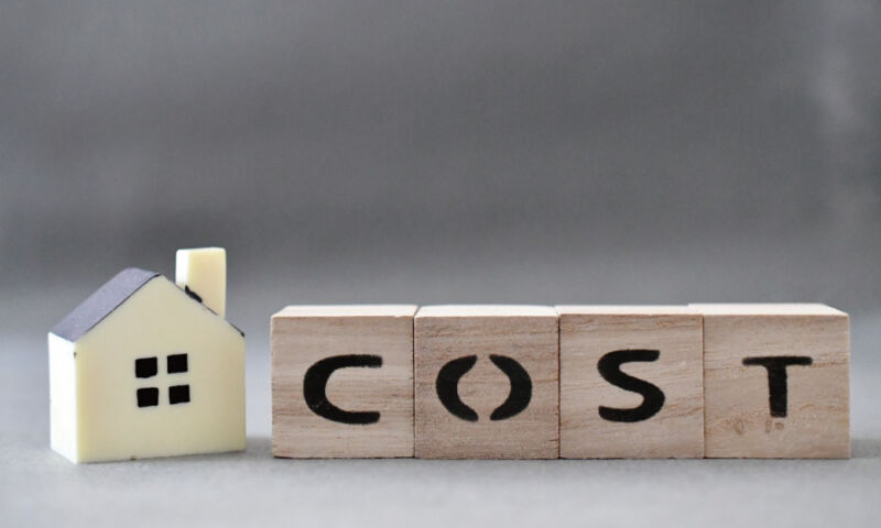 新築住宅よりも価格が安く、予算を抑えてマイホームを購入することができます